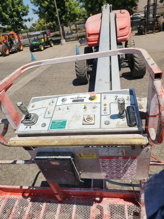 2016 Skyjack SJ61T Boom Lift