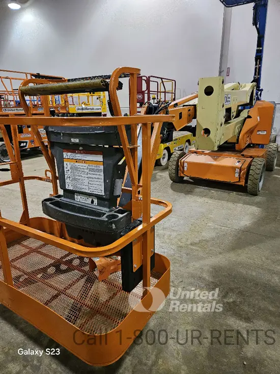 2017 JLG E450AJ Articulating Boom Lift