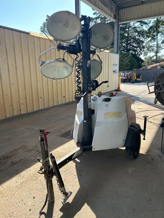 2017 Magnum Pro MLT6SM Portable Light Tower