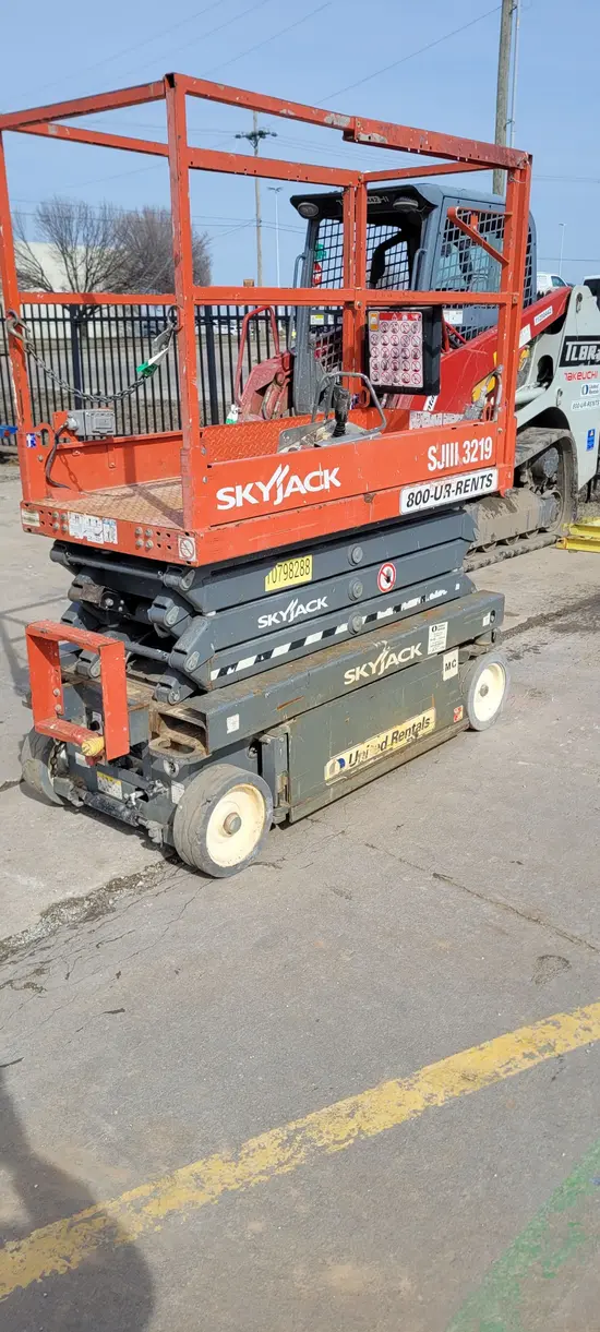 2018 Skyjack SJIII3219 Scissor Lift