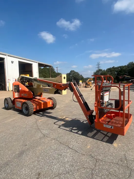 2016 JLG E450AJ Articulating Boom Lift