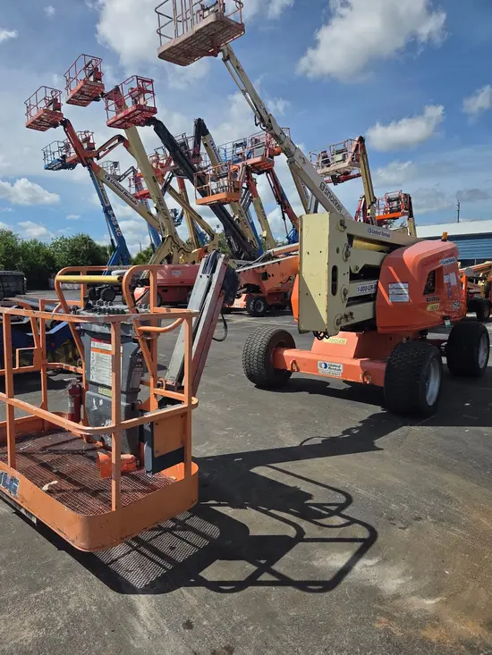 2017 JLG 450AJ Articulating Boom Lift