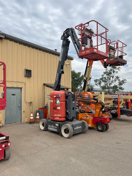 2017 Skyjack SJ30ARJE Articulating Boom Lift