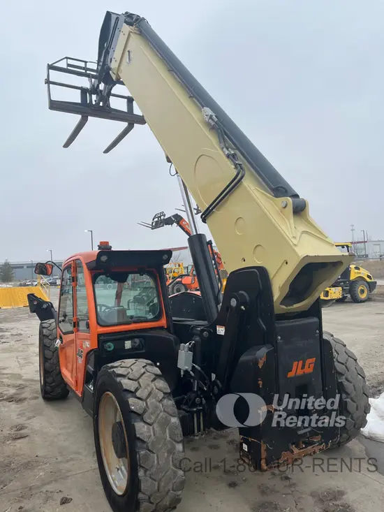 2017 JLG 400S Boom Lift