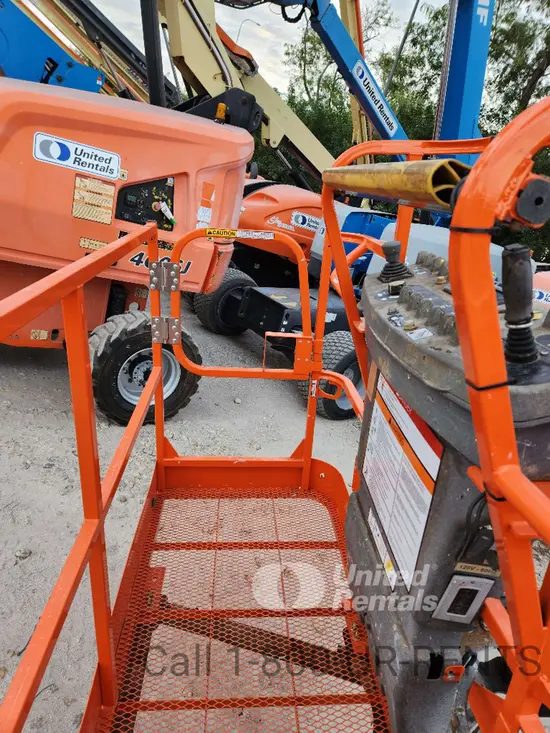 2017 JLG 450AJ Articulating Boom Lift