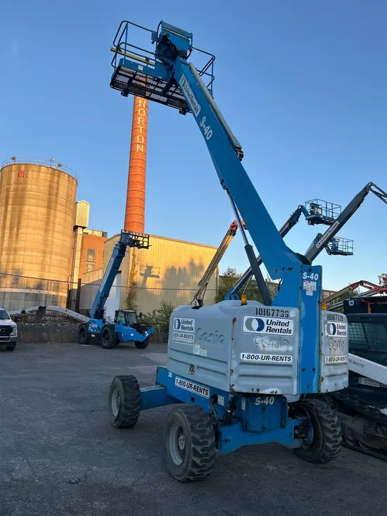 2013 Genie S-40 Boom Lift