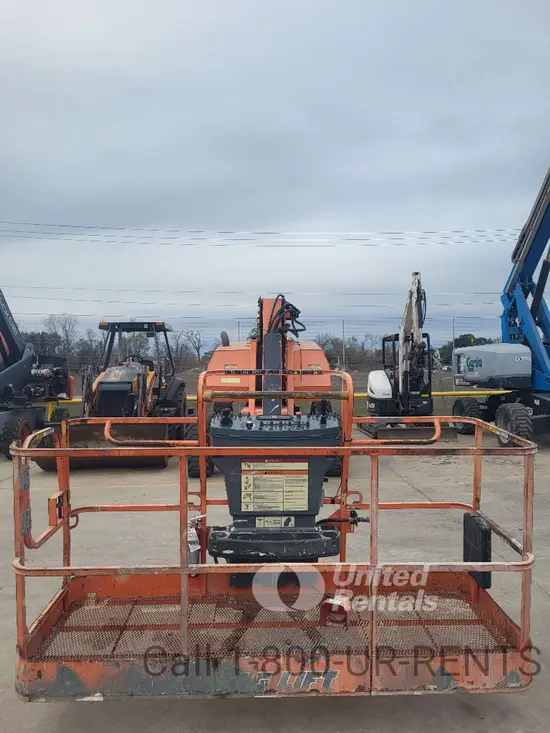 2017 JLG 800AJ Articulating Boom Lift