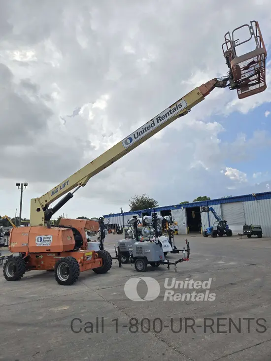 2017 JLG 800S Boom Lift