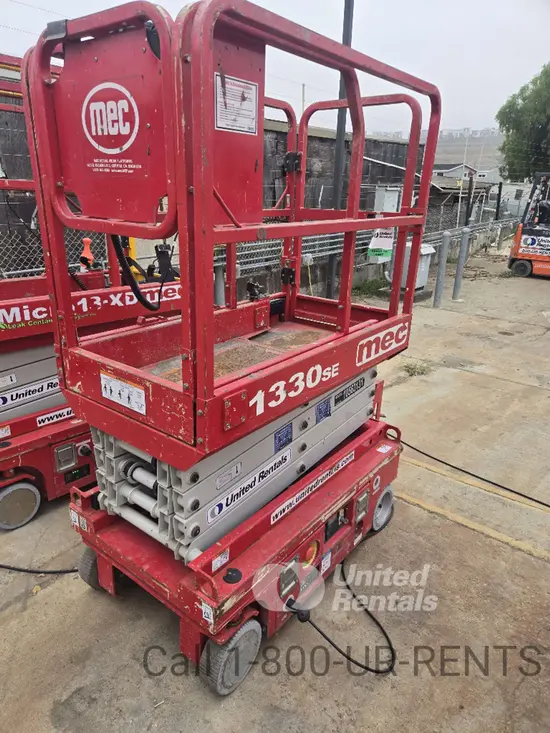 2017 MEC 1330SE Scissor Lift