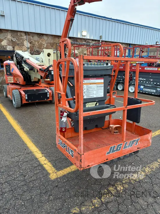 2015 JLG E400AJPN Articulating Boom Lift