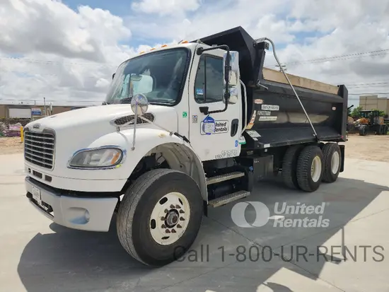 2020 Freightliner M2106 Truck