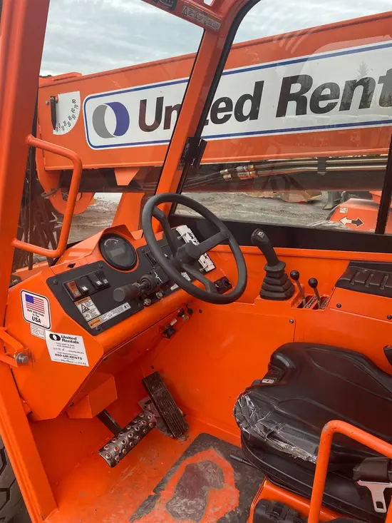 2018 SKYTRAK 8042 Forklift