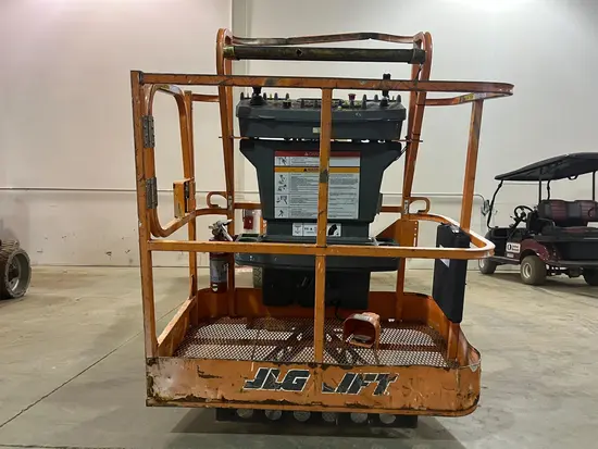 2017 JLG E400AJPN Articulating Boom Lift