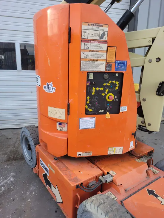 2016 JLG E300AJP Articulating Boom Lift