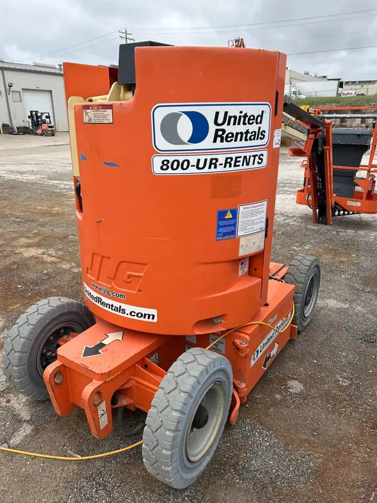 2018 JLG E300AJP Articulating Boom Lift