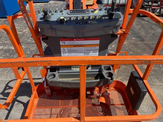 2017 JLG E300AJP Articulating Boom Lift