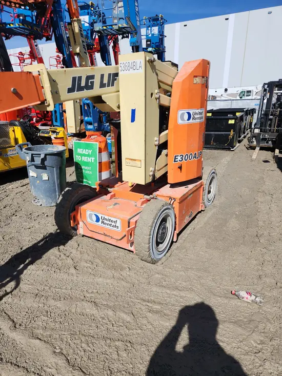 2017 JLG E300AJP Articulating Boom Lift