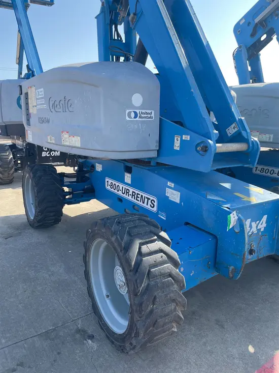 2014 Genie S-65 Boom Lift