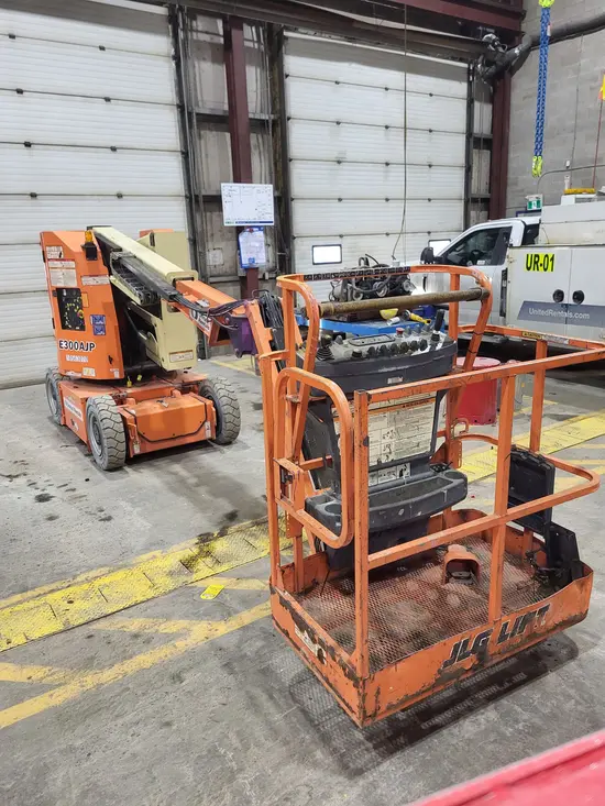 2017 JLG E300AJP Articulating Boom Lift