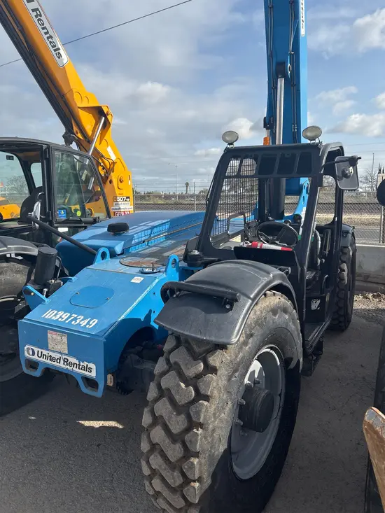 2015 Genie GTH-844 Forklift
