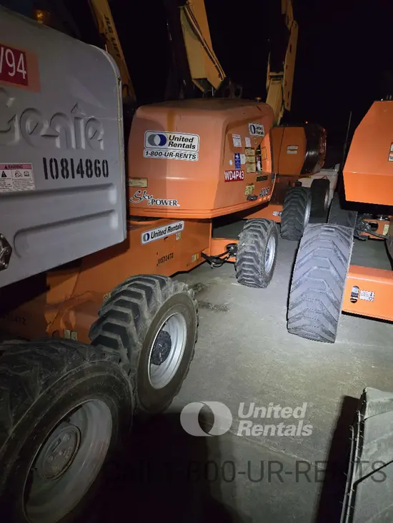 2017 JLG 400S Boom Lift