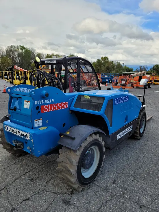 2017 Genie GTH-5519 Forklift