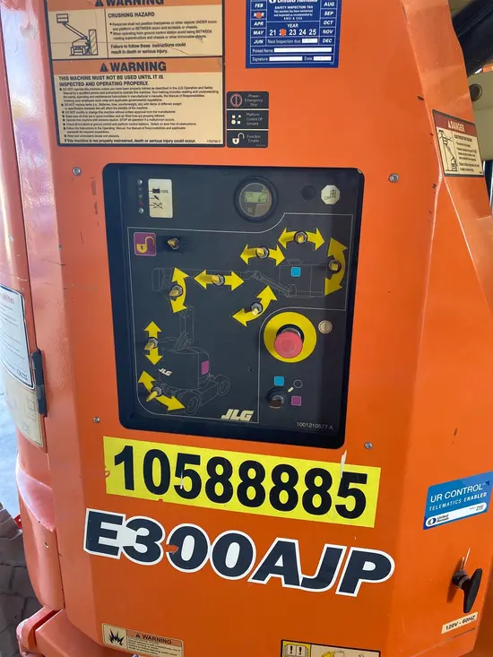 2017 JLG E300AJP Articulating Boom Lift