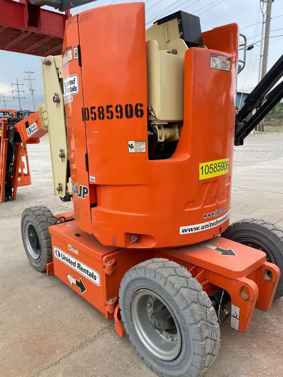 2017 JLG E300AJP Articulating Boom Lift