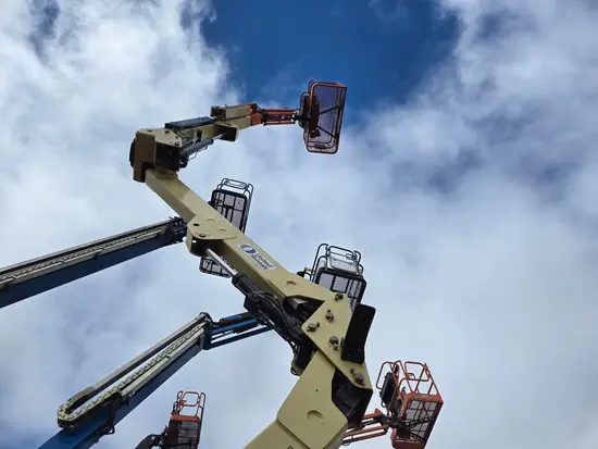 2017 JLG E450AJ Articulating Boom Lift
