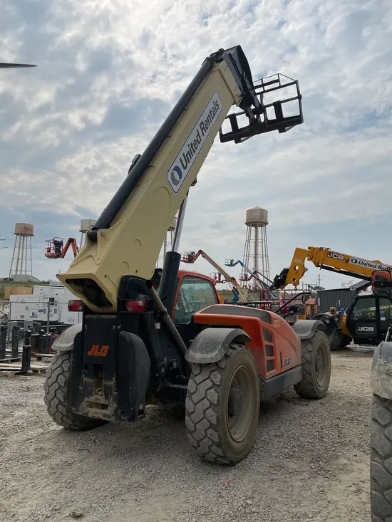 2018 JLG 1055 Forklift