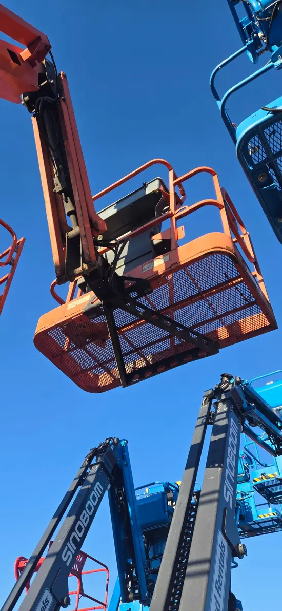 2016 JLG E450AJ Articulating Boom Lift