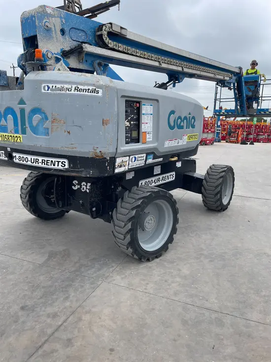 2017 Genie S-65 Boom Lift