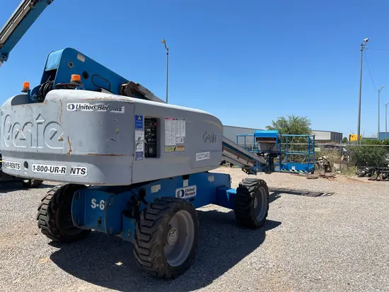 2014 Genie S-60X Boom Lift