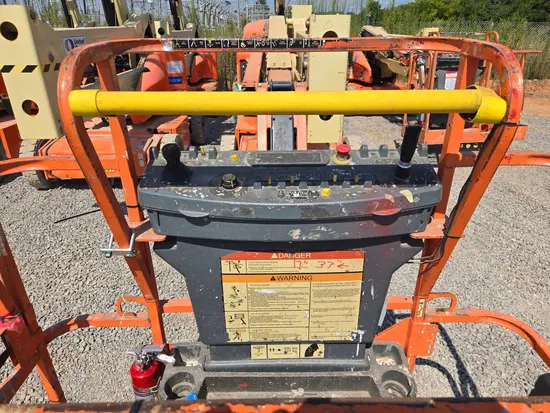 2015 JLG E450AJ Articulating Boom Lift