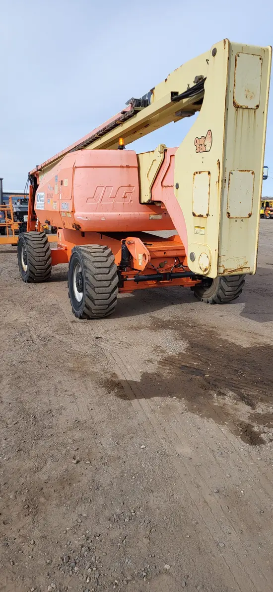 2013 JLG 800AJ Articulating Boom Lift