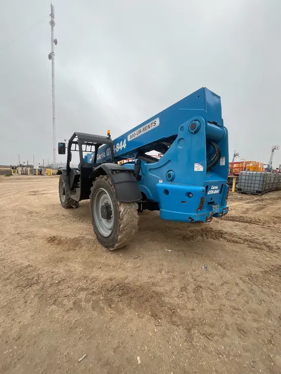 2017 Genie GTH-844 Forklift