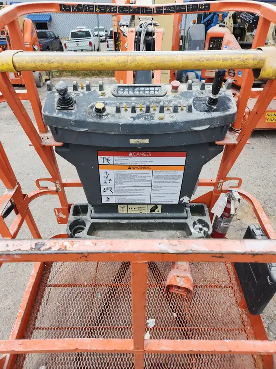 2017 JLG E300AJP Articulating Boom Lift