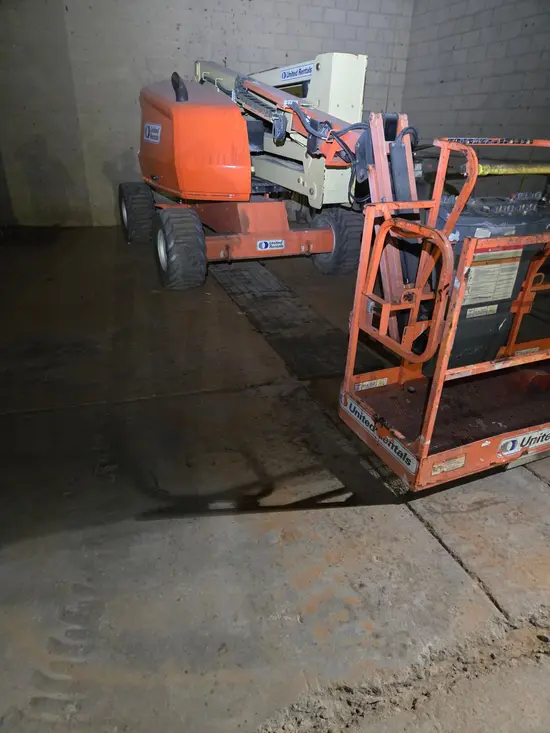 2017 JLG 450AJ Articulating Boom Lift