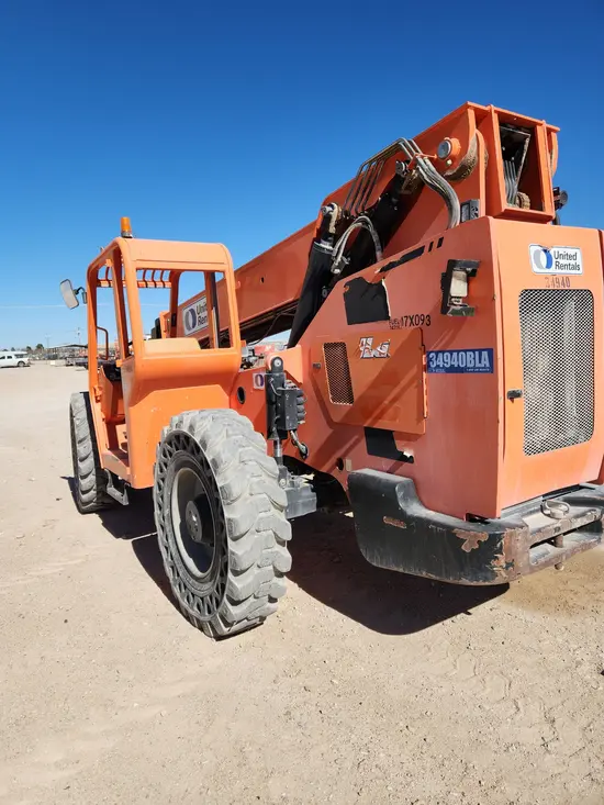 2016 SKYTRAK 8042 Forklift