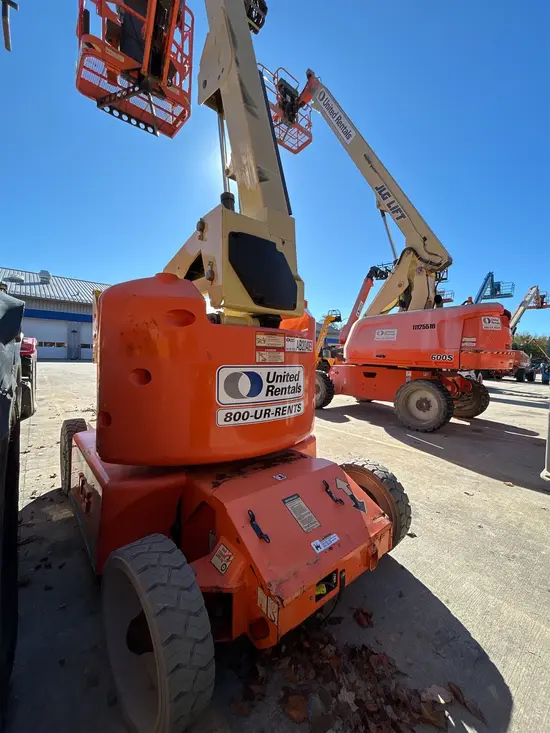 2015 JLG E400AJPN Articulating Boom Lift