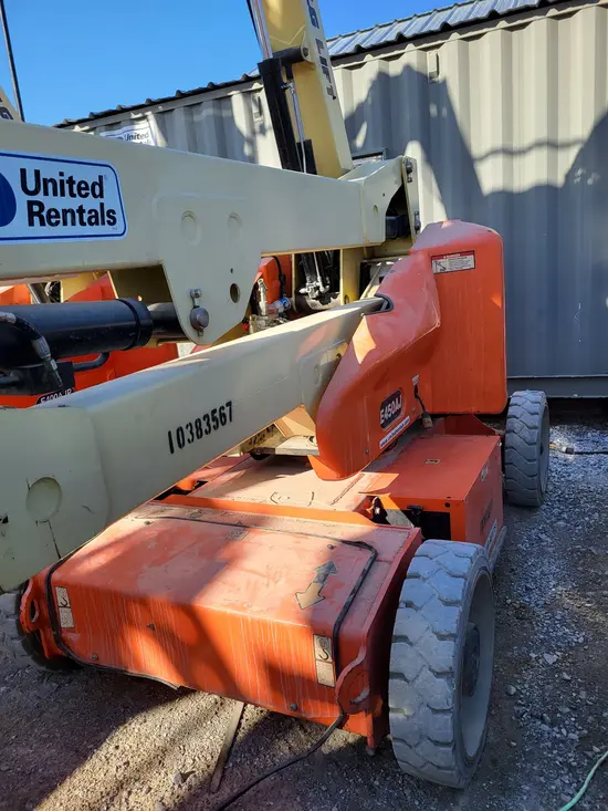 2015 JLG E450AJ Articulating Boom Lift