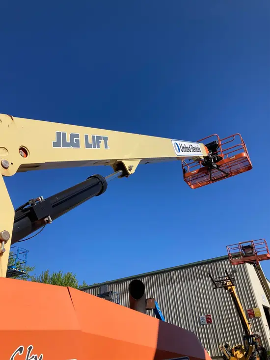 2017 JLG 800S Boom Lift