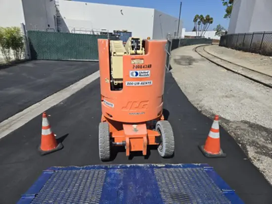 2018 JLG E300AJP Articulating Boom Lift