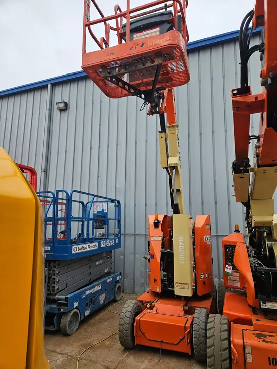 2015 JLG E300AJP Articulating Boom Lift