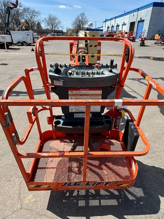 2021 JLG E400AJPN Articulating Boom Lift