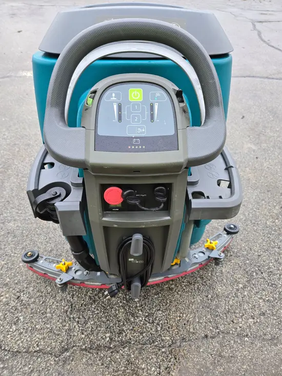 2019 Tennant T500 Scrubber