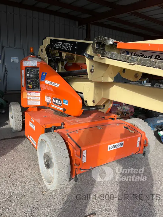 2017 JLG E450AJ Articulating Boom Lift