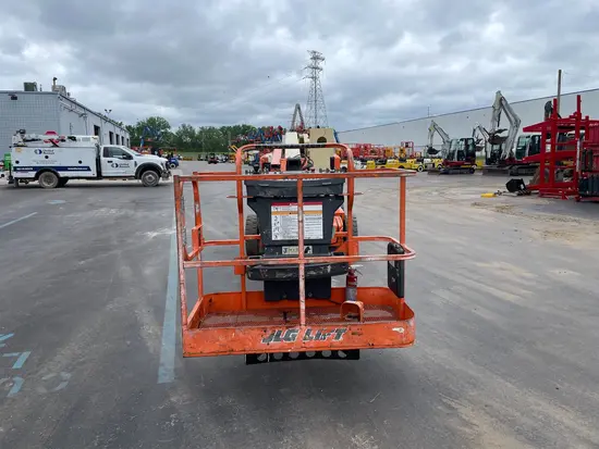 2015 JLG E450AJ Articulating Boom Lift