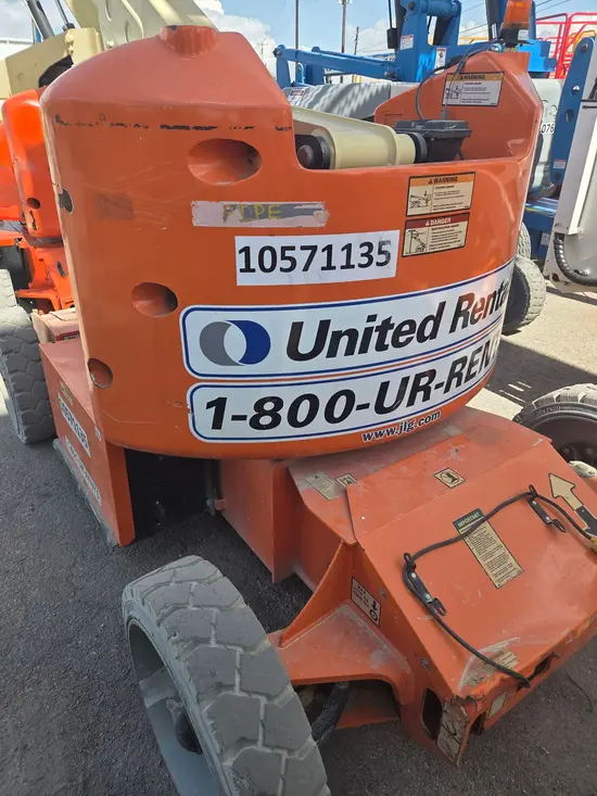2017 JLG E450AJ Articulating Boom Lift