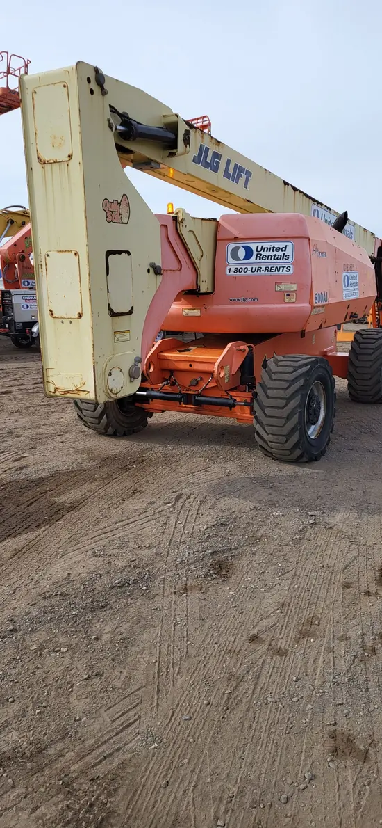 2013 JLG 800AJ Articulating Boom Lift